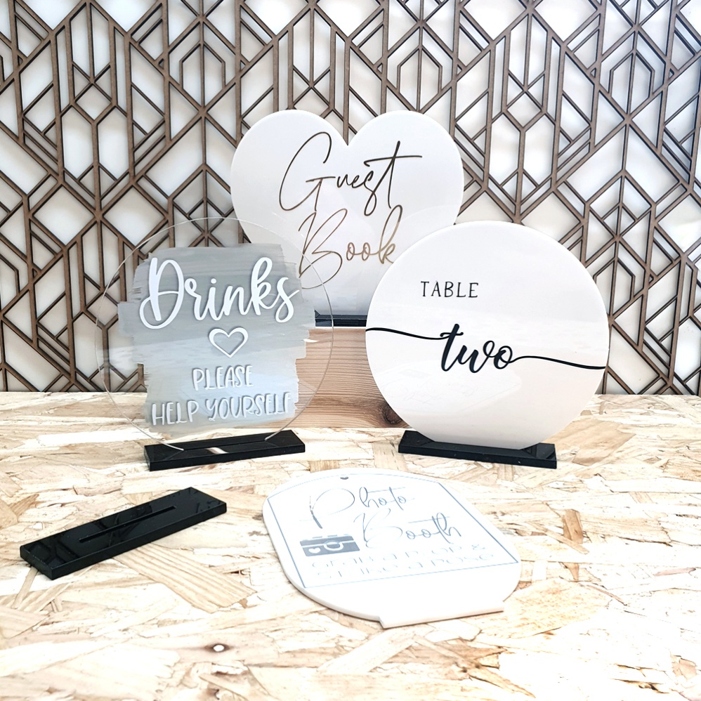 Heart Table Sign - Clear